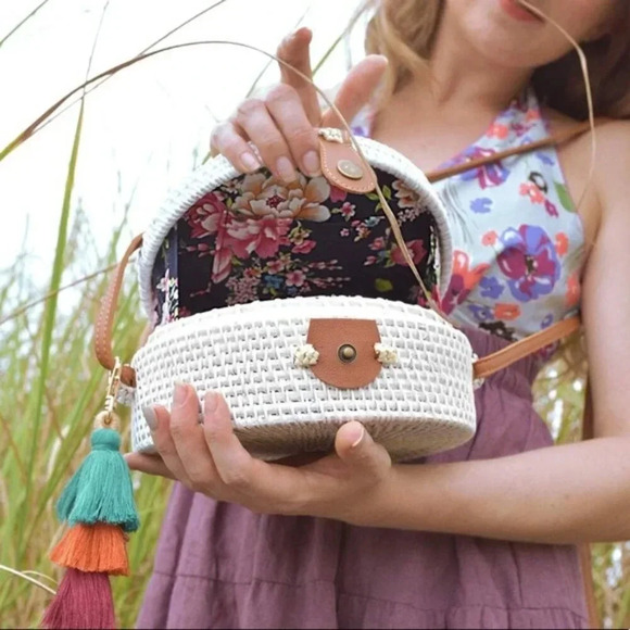 Round Wicker Rattan Hand Woven Crossbody Shoulder Purse Beach Bags leather strap - Picture 1 of 5